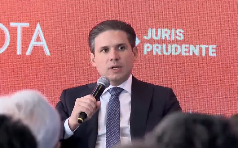 Hugo Motta: solução para crises entre os Poderes está no diálogo